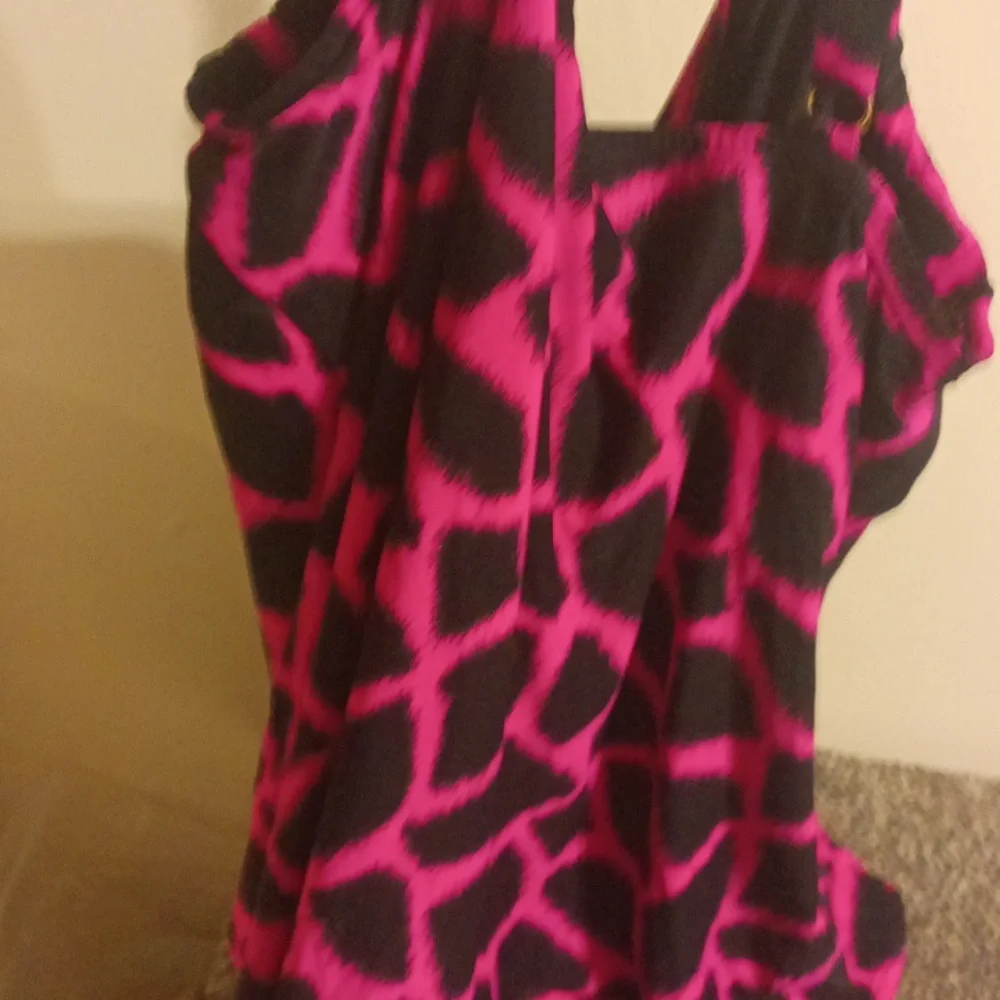 Michael kors Pink and Black Patterned Bathing Suit Top Size 20 W